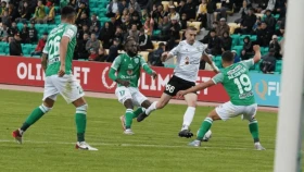 «Тобыл» жанкүйерлері «Атыраумен» ойында төрешіден қорқып отыр