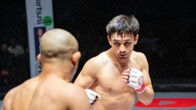 Двумя досрочными победами казахстанцев завершился турнир в Японии