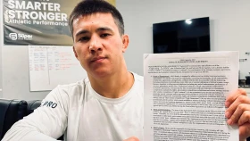 Казахстанский боец подписал контракт с американской лигой