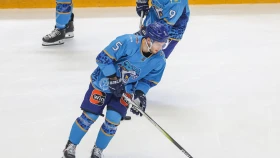 Воспитанник «Барыса» дебютирует в КХЛ