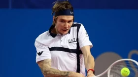 Александр Бублик ATP 500 турнирін сәтті бастады