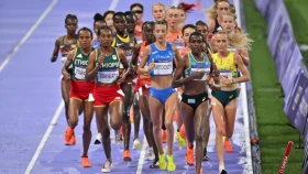 Кениялық атлет Қазақстанның көк туын желбіретті