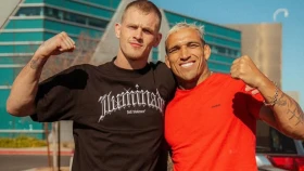 Экс-чемпион UFC станет секундантом Иэна Гэрри в бою с Шавкатом Рахмоновым на UFC 310