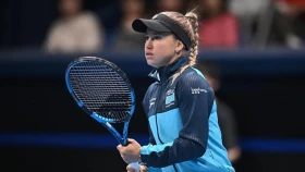 Путинцева әлемнің 8-ші ракеткасын жеңді