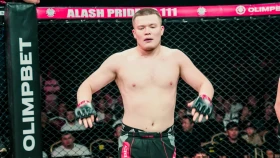 Алиби Пернебек одержал две досрочные победы за месяц (видео)