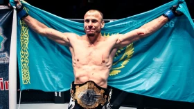 Экс-чемпион ONE из Казахстана выступит на турнире лиги RCC