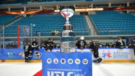 Барыс сыграет с Викингами и СКА