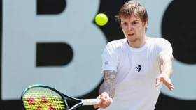 Александр Бублик проиграл в первом же матче Australian Open-2024