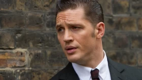 Голливудский актер Том Харди посетил турнир UFC с участием казахстанца