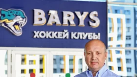 Главный тренер «Барыса» назван худшим тренером КХЛ