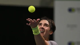 Шевченко стартовал с уверенной победы на турнире АТР 250