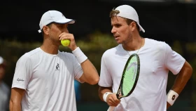 Парники не смогли добыть победу Казахстану