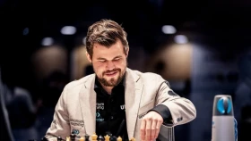 Магнус Карлсен стал чемпионом мира по скоростным шахматам