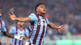 «Трабзонспор» сырт алаңда «Эюпспорды» минималды есеппен жеңді (видео)