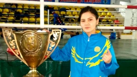 Әйгерім Сәттібаева, бес баланың анасы: Бокстағы биігімді бағындыру үшін рингке қайта оралдым