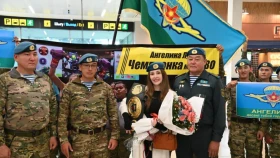 Әскери қызметшілер әлем чемпионы Ангелина Лукасты күтіп алды