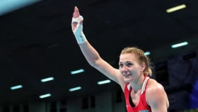 Валентина Хальзова әлем чемпионын жолдан тайдырды