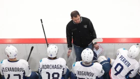 «Барыс» проиграл «Сибири»