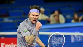 Бублик вышел в финал турнира в Фениксе