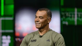 Бразилец Кафу прилетит в Алматы