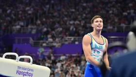 Казахстанец Курбанов выиграл золото на лицензионном турнире