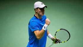 Дмитрий Попко америкалықтармен күш байқасуда