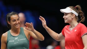 Битва Шевченко и Рыбакиной за место в финале. Где смотреть третий игровой день турнира World Tennis League в ОАЭ