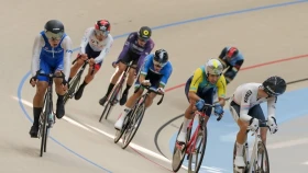 Алишер Жумакан завоевал второе "серебро" на чемпионате Азии по велотреку