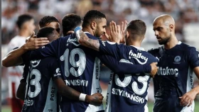 «Фенербахче» начал погоню за «Галатасараем» (видео)