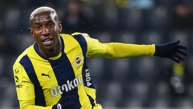 «Фенербахче» жаңадан футболшы Талисканың голының арқасында жеңіске жетті (видео)