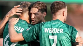 «Вольфсбург» и «Вердер» вышли во второй круг Кубка Германии (видео)