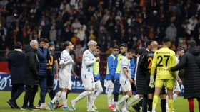 С клуба Аймбетова сняты очки за уход с поля