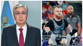 Тоқаев Паралимпиададан чемпион атанған Давид Дегтяревті құттықтады