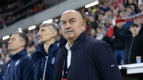 Станислав Черчесов покинул пост главного тренера сборной Казахстана