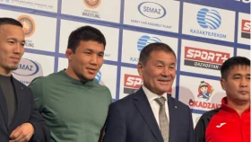 Нуркожа Кайпанов получил квартиру за золото ЧМ