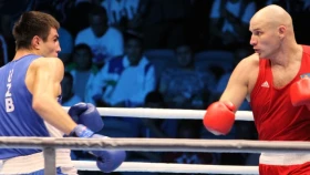 Джалоловтың бапкері Дычкомен жекпе-жек туралы: Баходир қазақстандықты оңай жеңеді