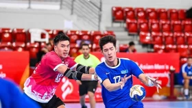 Гандболшылардың алғашқы жеңісі