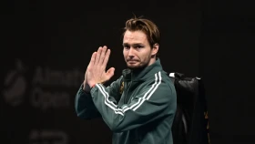 Александр Бублик снялся с полуфинала Almaty Open из-за травмы, Медведев прошел дальше