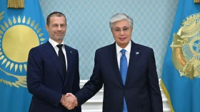 Касым-Жомарт Токаев принял президента УЕФА Александра Чеферина