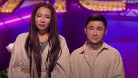 Чемпион NAIZA Казбек Сагын выбыл из музыкального шоу «Егіз лебіз»