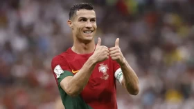 Роналду мен Месси тарихтағы ең көп жалақы алатын 10 спортшының қатарына енді