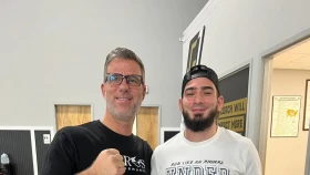 Магомед Кабардиев Рафиков – Аббасов жекпе-жегі туралы: Екі жақсы спортшыны көріп тұрмын, бірақ бұл белбеу маған жақсырақ жарасады