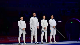 Казахстанские фехтовалищики вышли в финал чемпионата Азии