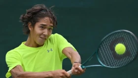 17 жастағы Әмір Омарханов алғаш рет Қазақстан чемпионатында жеңіске жетті (видео)