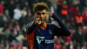 Забьет ли Шомуродов уставшему «Галатасараю»? Где и во сколько смотреть матч «Галатасарай» - «Башакшехир»