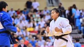 Дзюдо: Аруна Жангелдина Азия чемпионатының жартылай финалына шықты
