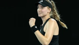 Рыбакина WTA турнирінің жартылай финалында әлемнің үздік теннисшісін жеңді