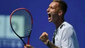 Денис Евсеев Испаниядағы турнирде кезекті рет мықтылығын дәлелдеді