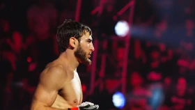 Непобежденный Умалатов и идущий на серии из 10 побед Поклит. Где смотреть турнир PFL в Южной Дакоте