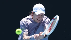 Бублик вышел в четвертьфинал турнира в Фениксе